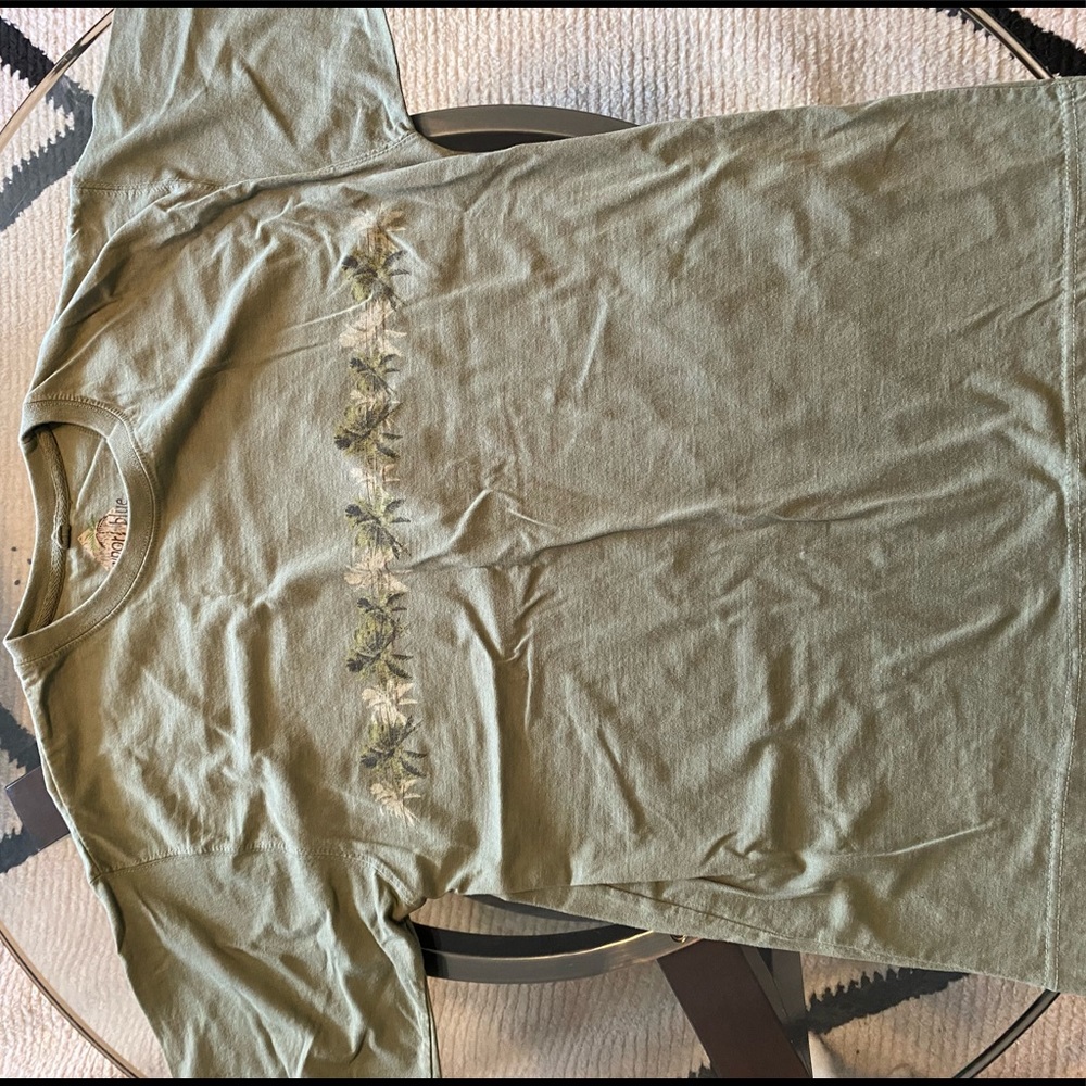 Green Tee-Shirt